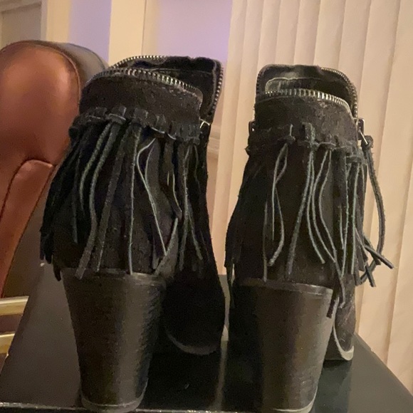 Dolce Vita Black Suede Heeled Boots. Size 9 M. - Picture 2 of 4